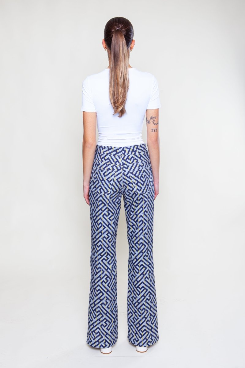 Gemusterte Schlaghose