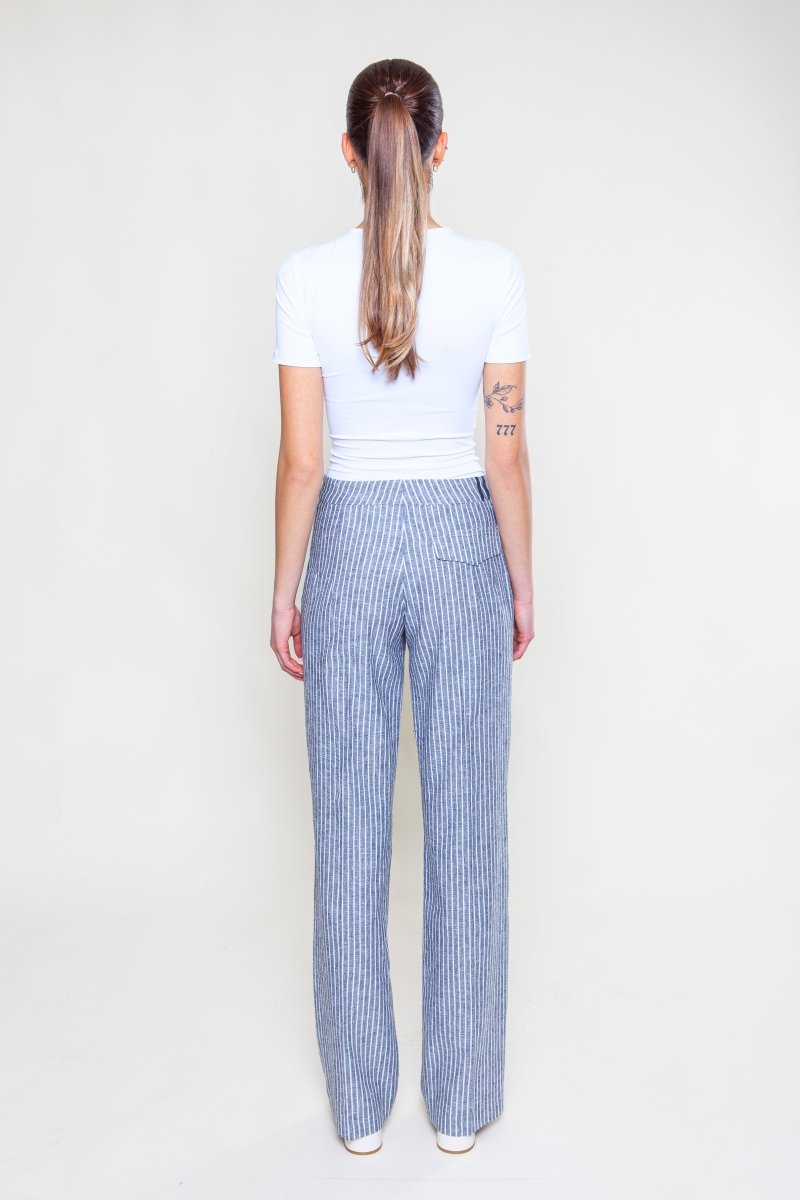 Gestreifte Hose Grau