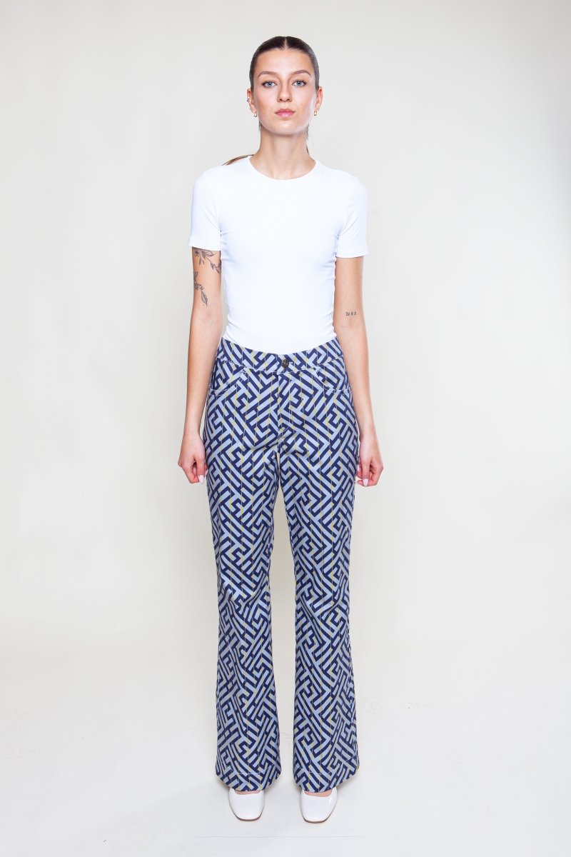 Gemusterte Schlaghose